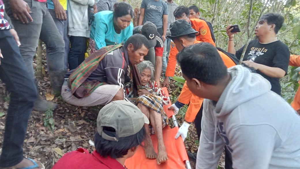 Tim Sar Gabungan Berhasil Temukan Nenek Yang Hilang Di Buton Selatan