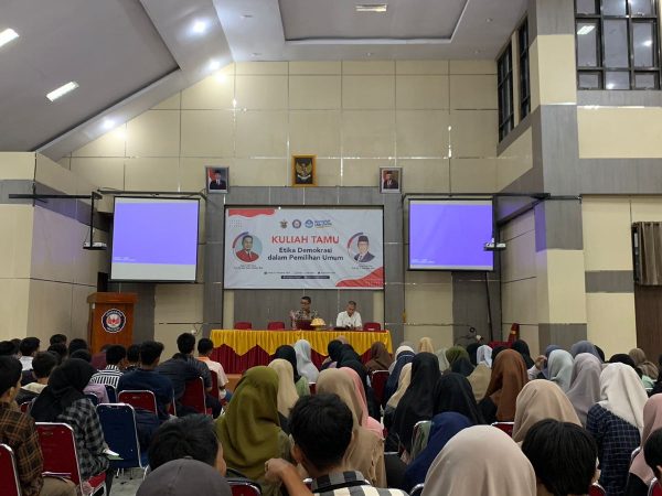 Dekan FISIP Unhas dan UHO Tekankan Pentingnya Etika dan Karakter dalam Politik