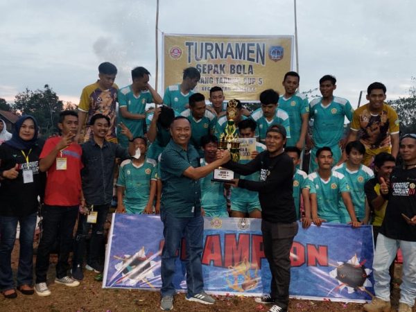 Antam Jadi Sponsor Utama Turnamen Sepak Bola Karang Taruna Cup 5 di Pomalaa