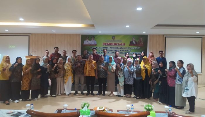 50 Pengelola Perpustakaan di Konsel Ikuti Pelatihan Strategi Pengembangan Teknologi Informasi dan Komunikasi