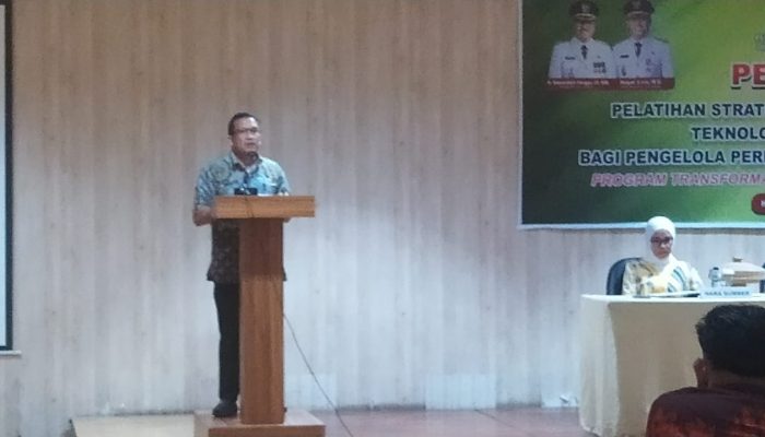 50 Pengelola Perpustakaan di Konsel Ikuti Pelatihan Strategi Pengembangan Teknologi Informasi dan Komunikasi