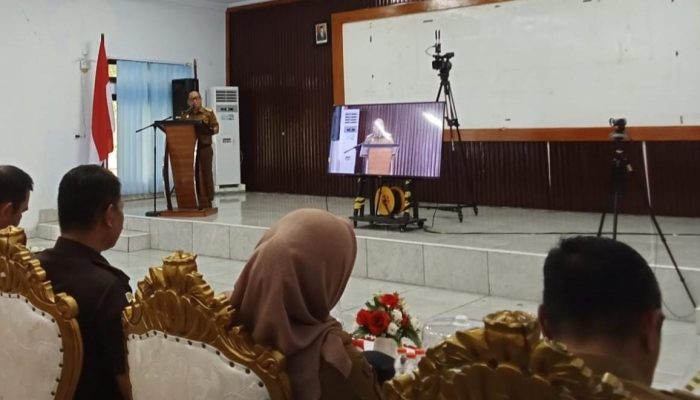 Serahkan 500 Sertifikat, Berikut Pesan Pj Bupati Konawe