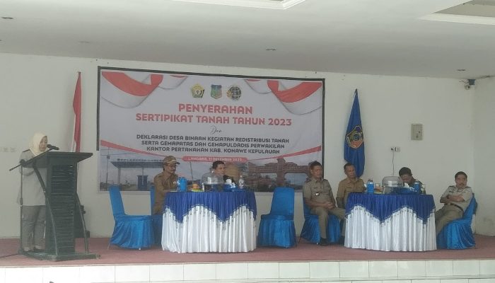 Kanwil BPN Sultra Gelar Kunker Konkep, 17 Sertifikat Tanah Diserahkan pada Masyarakat