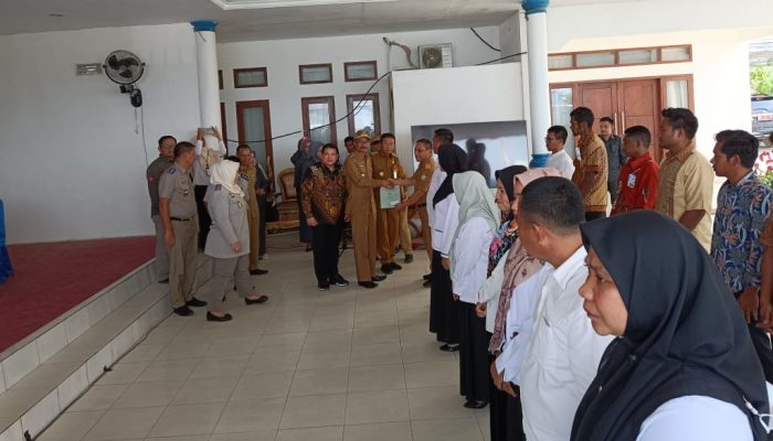 Kanwil BPN Sultra Gelar Kunker Konkep, 17 Sertifikat Tanah Diserahkan pada Masyarakat