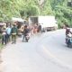 Rem Blong, Mobil Boxs Muatan Barang Campuran terbalik Di Kolut