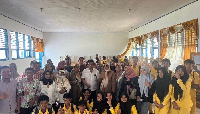 Ir. H. Ridwan Bae Kunjungi SMK Pertambangan Pertama di Kabupaten Muna