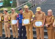 Wali Kota Baubau Berikan Penghargaan Lima OPD Terbaik