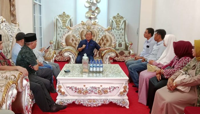 Pimpin Rapat Yayasan, Berikut Harapan Harmin Ramba