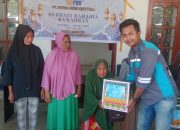 PT. FBS Berbagi Ratusan Sembako ke Warga Pitulua Kolut