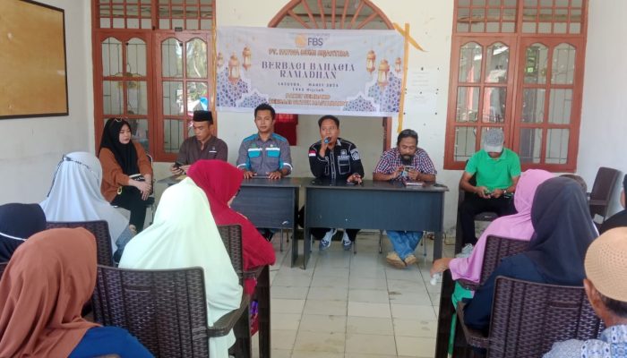 PT. FBS Berbagi Ratusan Sembako ke Warga Pitulua Kolut