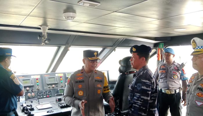 Polda Sultra bersama Lanal dan KSOP Kendari Pastikan Arus Balik Lancar dan Terkendali
