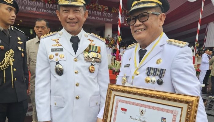 Harmin Ramba Terima Penghargaan EPPD Tahun 2023 dari Kemendagri