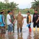 Harmin Ramba Salurkan Bantuan Sembako Saat Kunjungi Korban Banjir