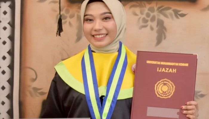 Pingkiawati Rutman Jadi Wisudawan Terbaik Fakultas FEBI UM Kendari