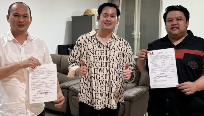 Perindo Beri Yudhianto Mahardika Surat Tugas Maju Walikota Kendari