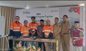 Atasi Sampah, PT Ceria dan KPS Samaturu Tandatangani MoU