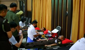 Peringati HBA dan IAD, Kejati Sultra bersama PMI Kendari Adakan Donor Darah