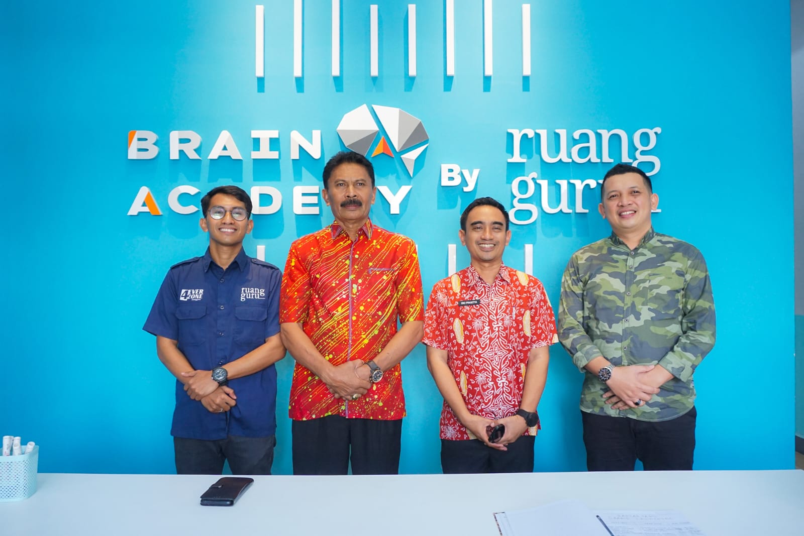 Sekda Baubau Launching Bimbel Brain Academy