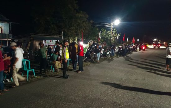 Kapolsek Pakue Amankan Silaturahmi Bakal Calon Bupati Kolut