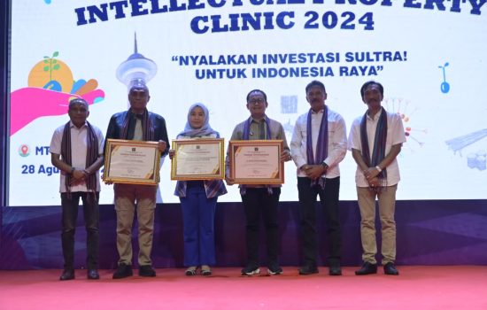 Dispar Sultra Raih Penghargaan HKI dari Kemenkumham RI