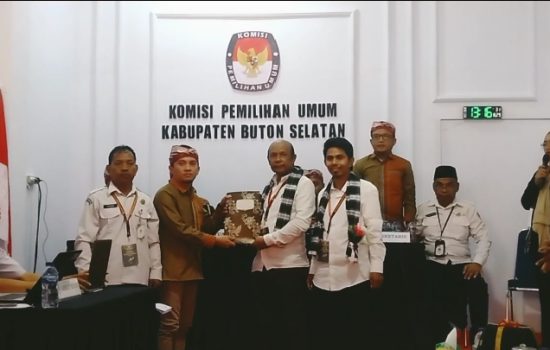 Empat Balon Kepala Daerah Mendaftar di KPU Busel Pada Hari Terakhir