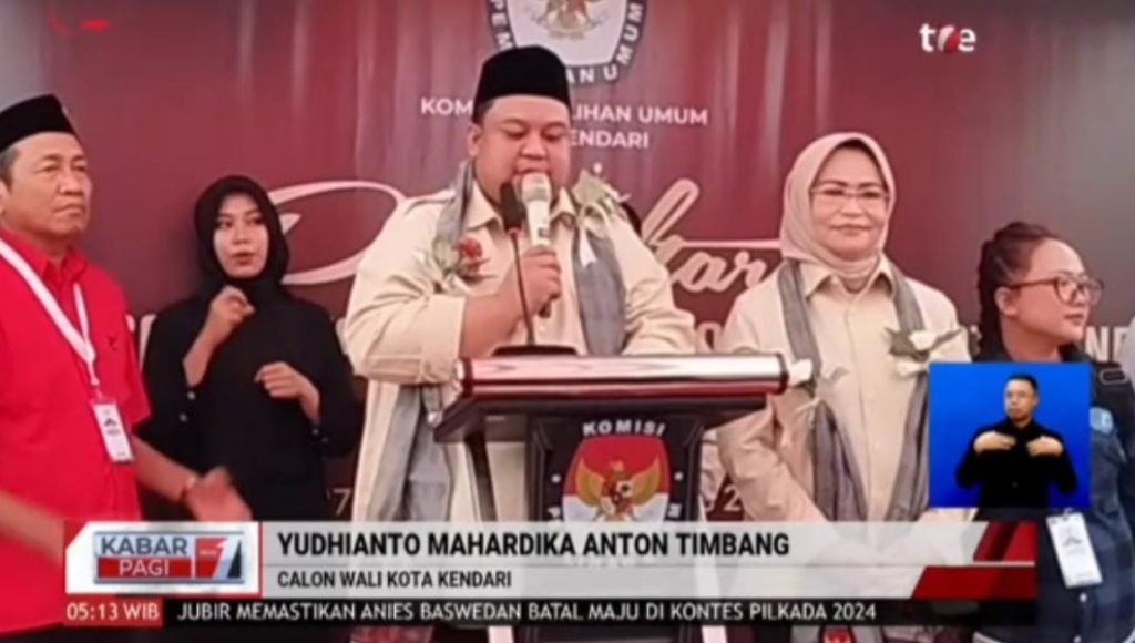 Puluhan Ribu Warga Hadiri Deklarasi Pasangan Yudhi-Nirna, Persembahkan 7 Program Penyala untuk Kendari