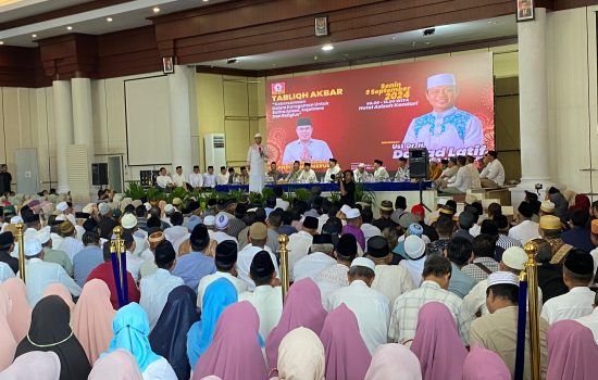 Ribuan Orang Hadiri Tabliqh Akbar DPW KKSS bersama ASR dan Das’ad Latif