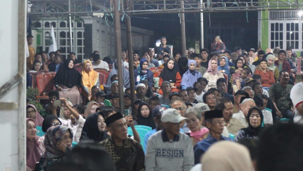 Berkunjung di Posko Abuki Harmin-Dessy Disambut Ribuan Simpatisan
