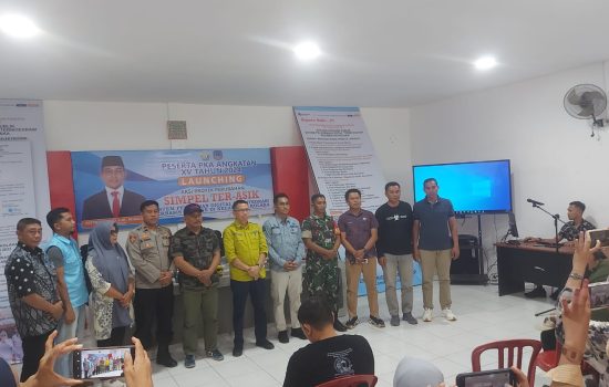 Camat Kolaka Launching Aplikasi Simpel Ter-asik