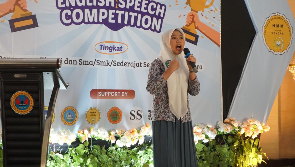 STIE 66 Kendari Gelar English Speech Competition dalam Rangka Dies Natalis ke-30