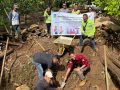 PT GKP Beri Bantuan JUT di Desa Dompo-Dompo Jaya