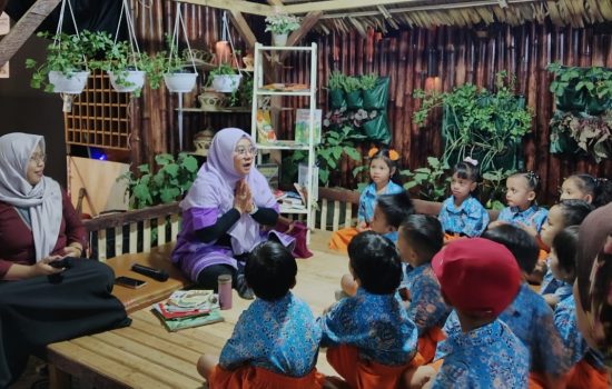 Stand Pertanian dan Ketahanan Pangan Kota Baubau Gelar Literasi bersama Bunda PAUD