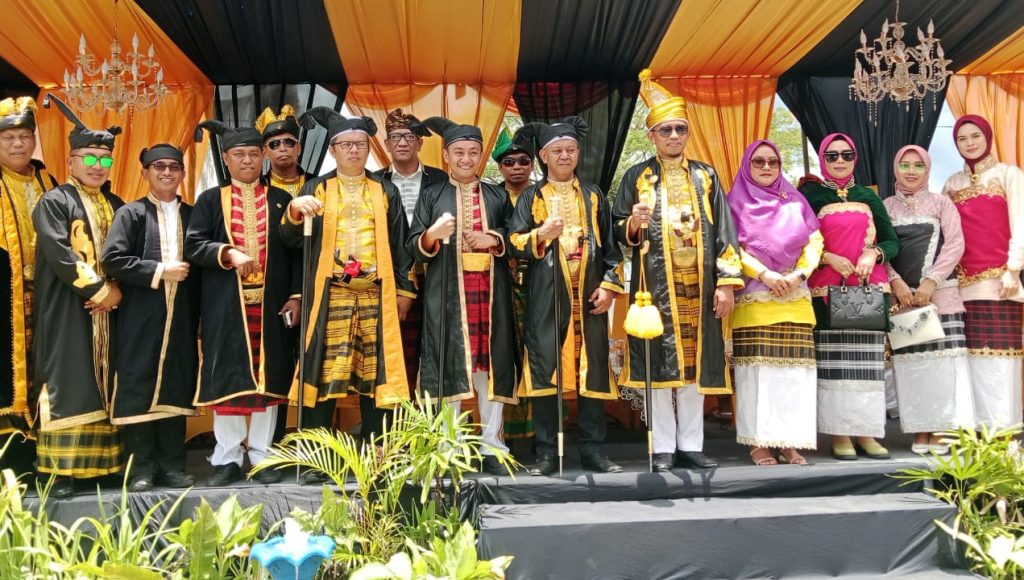 Ragam Atraksi dan Baju Adat Buton Meriahkan Karnaval Budaya Haroana Baubau 2024
