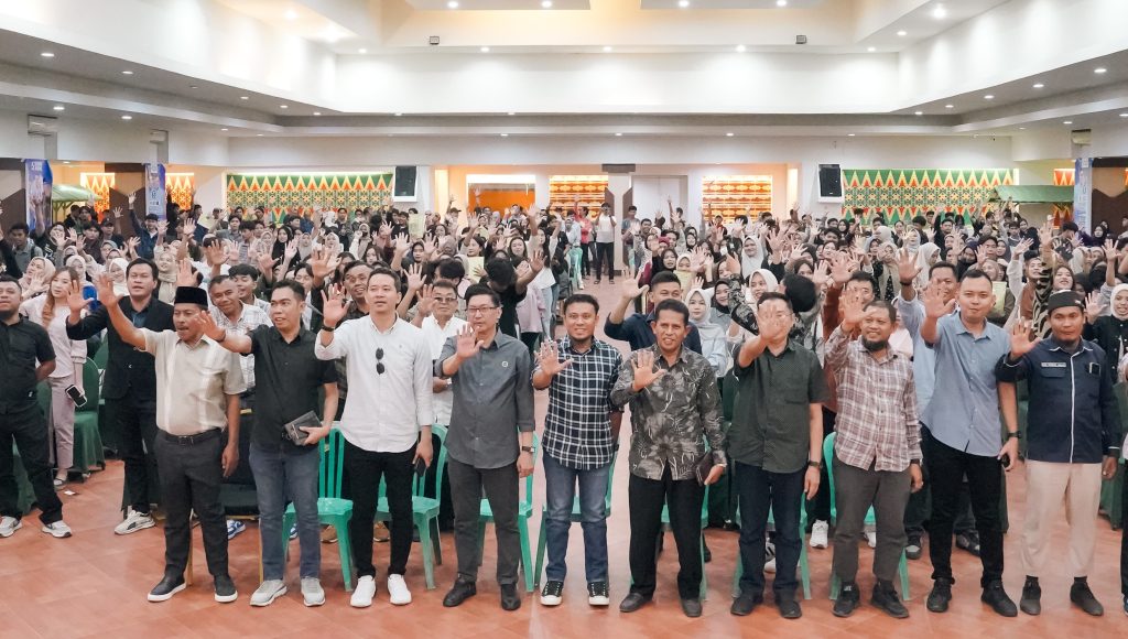 Rasak-Afdhal Kukuhkan Ratusan Milenial Kendari