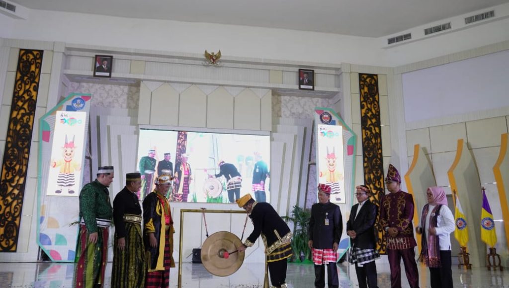 UHO Tuan Rumah KMI Expo XV 2024