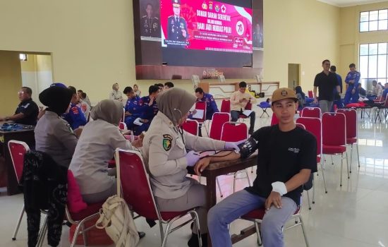 Humas Polda Sultra Gelar Donor Darah Serentak, Rayakan Hari Jadi ke-73 Humas Polri