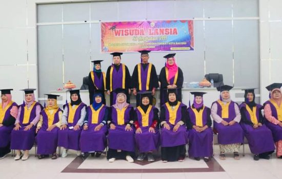 Pemkot Baubau Bentuk Sekolah Lansia Percontohan