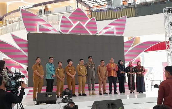 Dukung Pelestarian Budaya, Dinas Pendidikan Sultra Gelar Tenun Masuk Sekolah