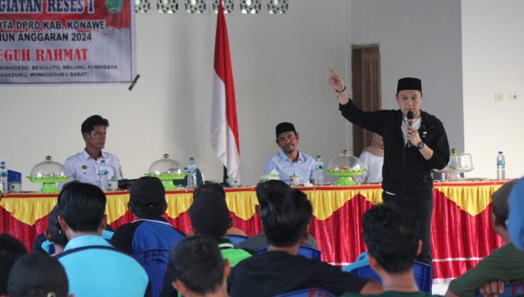 Reses di Amonggedo, Teguh Rahmat Serap Aspirasi Warga Desa