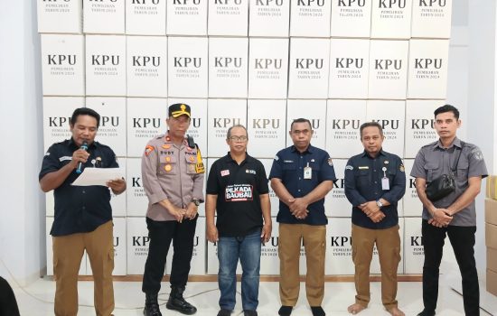 Jelang Pilkada 2024, 432 Kotak Suara & Logistik Tiba di KPU Baubau