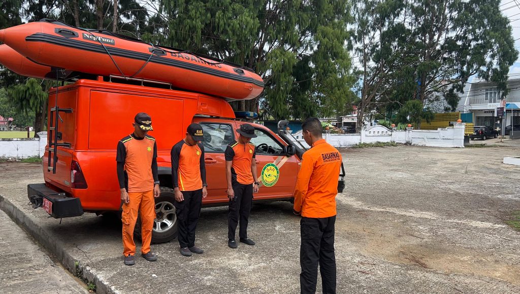 Penumpang Longboat Terjatuh di Danau Matano