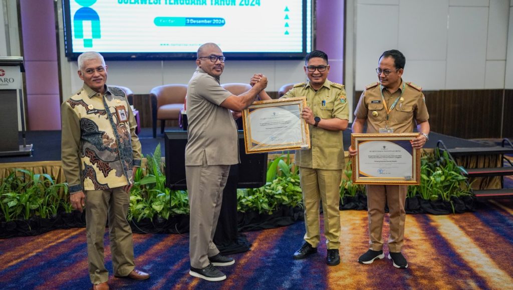 Dispar Sultra Raih Penghargaan Investasi dari BKPM