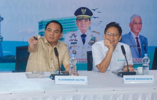 Menkes Kunjungi Sultra, Pj Gubernur: Alhamdulillah Operasi Jantung Terbuka Perdana Baik dan Lancar