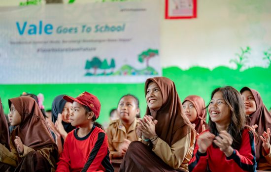 PT Vale Goes to School Tanamkan Semangat Peduli Lingkungan pada Generasi Muda