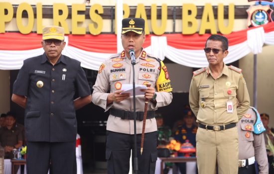 Jelang Nataru, Polres Baubau Gelar Apel Pasukan Operasi Lilin Anoa 2024