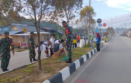 Koramil 1417-01/Wawonii Kolaborasi Bersama Pemerintah Ciptakan Lingkungan Bersih dan Sehat