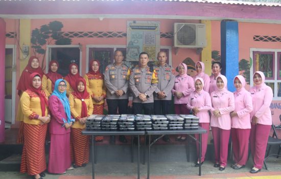 Polres Baubau Laksanakan Program MBG Presiden RI
