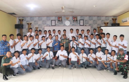 Bangkitkan Minat Pelajar, Kodim 1412/Kolaka Laksanakan Sosialisasi Penerimaan Jadi Prajurit TNI AD di Sekolah