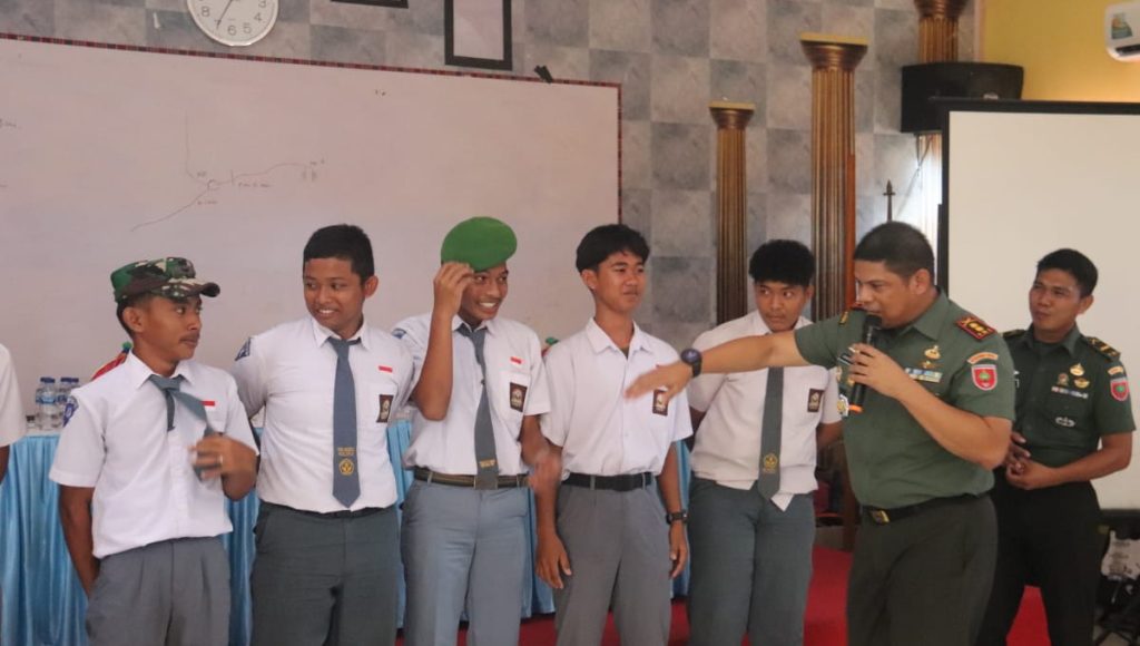 Bangkitkan Minat Pelajar, Kodim 1412/Kolaka Laksanakan Sosialisasi Penerimaan Jadi Prajurit TNI AD ke Sekolah