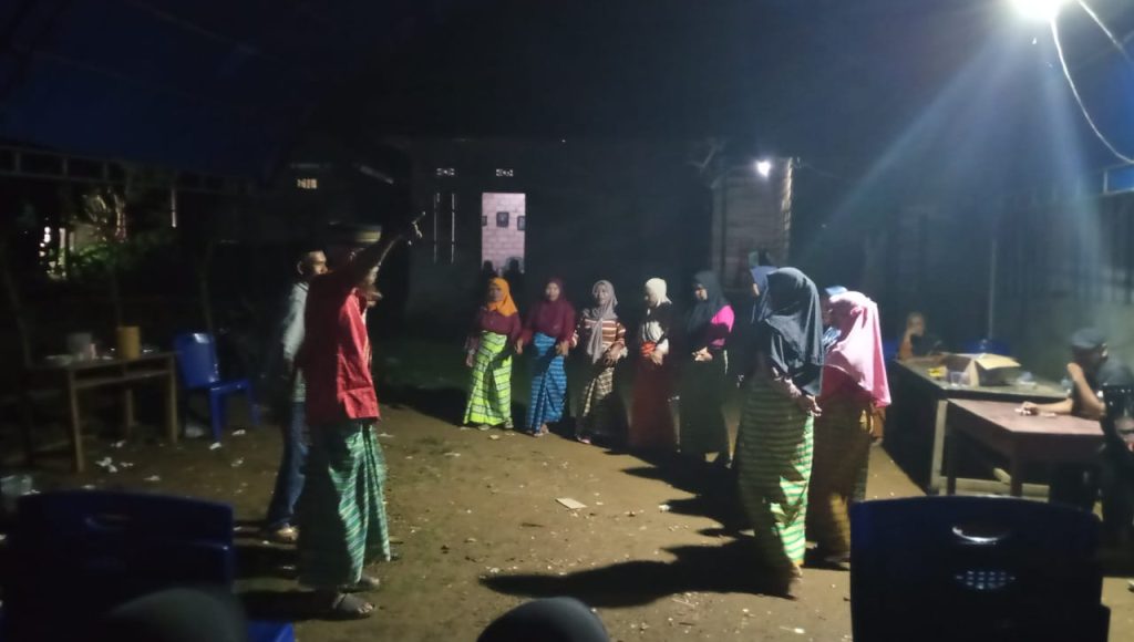 Lestarikan Budaya Muna, Masyarakat Desa Lailanga Gelar Tradisi Modero